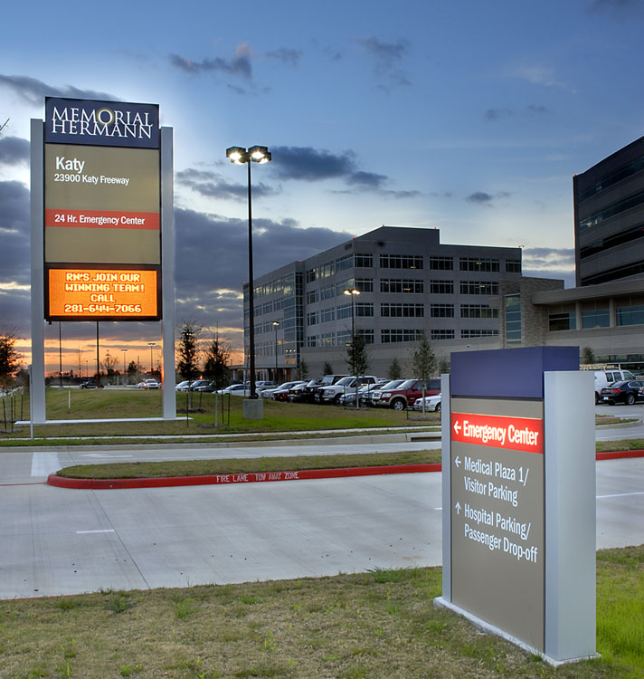 Memorial Hermann Hospital signs at night