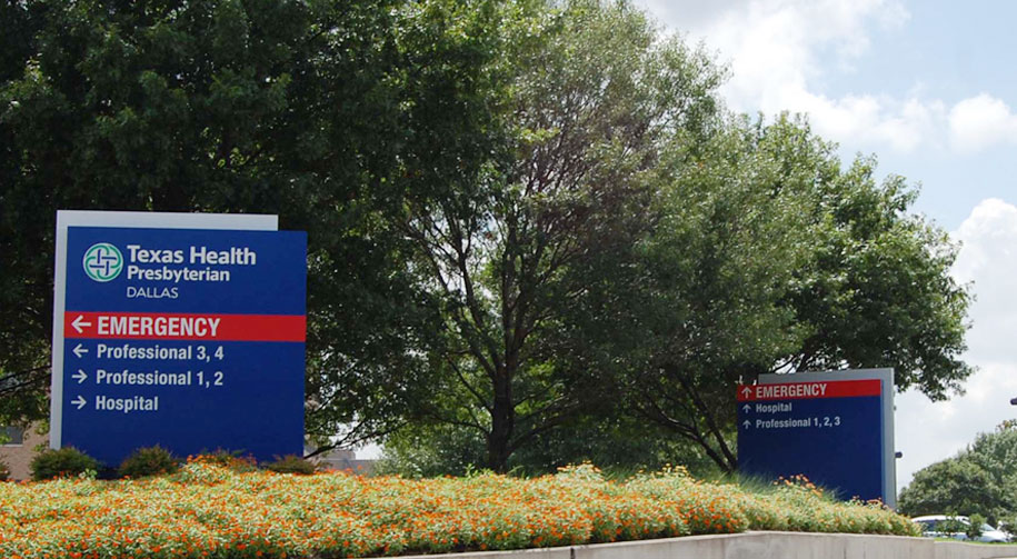 Texas Health Resources directional sign